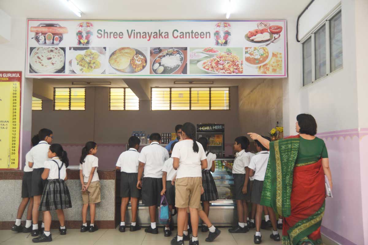 nutritious meals are served at New Horizon Gurukul