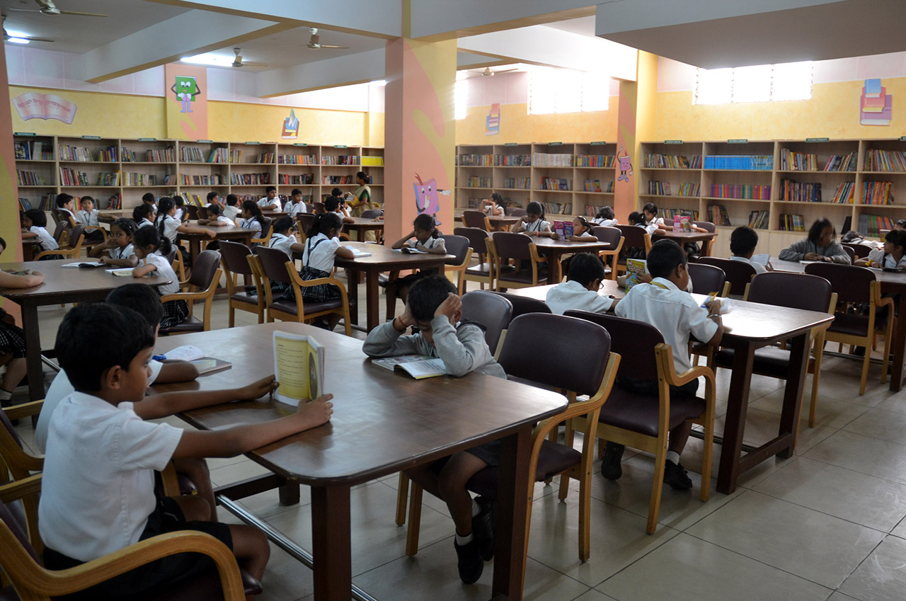Students in the library - Inovative way of Learning - Top 10 Schools in Bangalore 2023